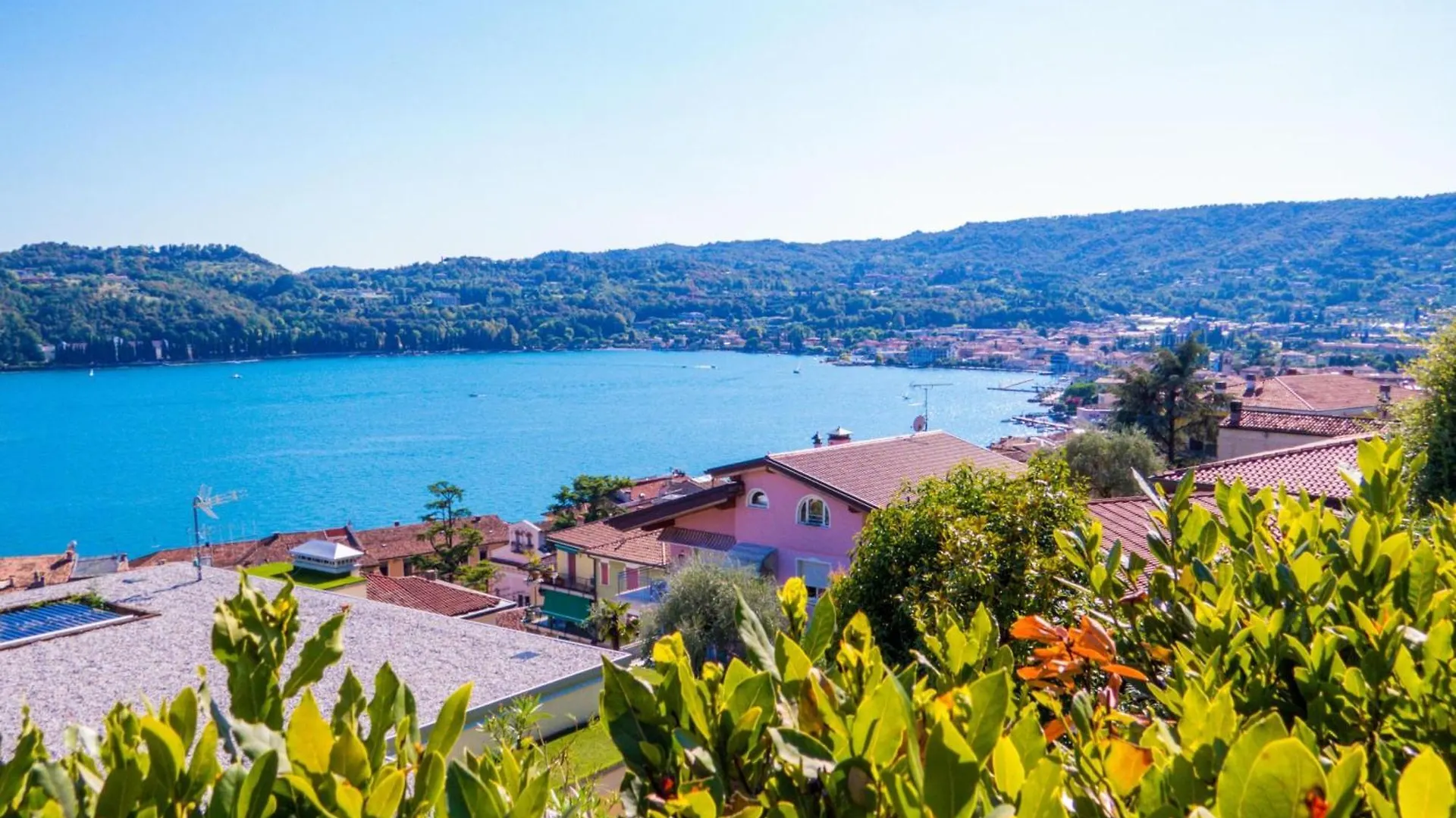 Appartement Lauri House Lakeview & Shared Pool - Happy Rentals San Felice del Benaco
